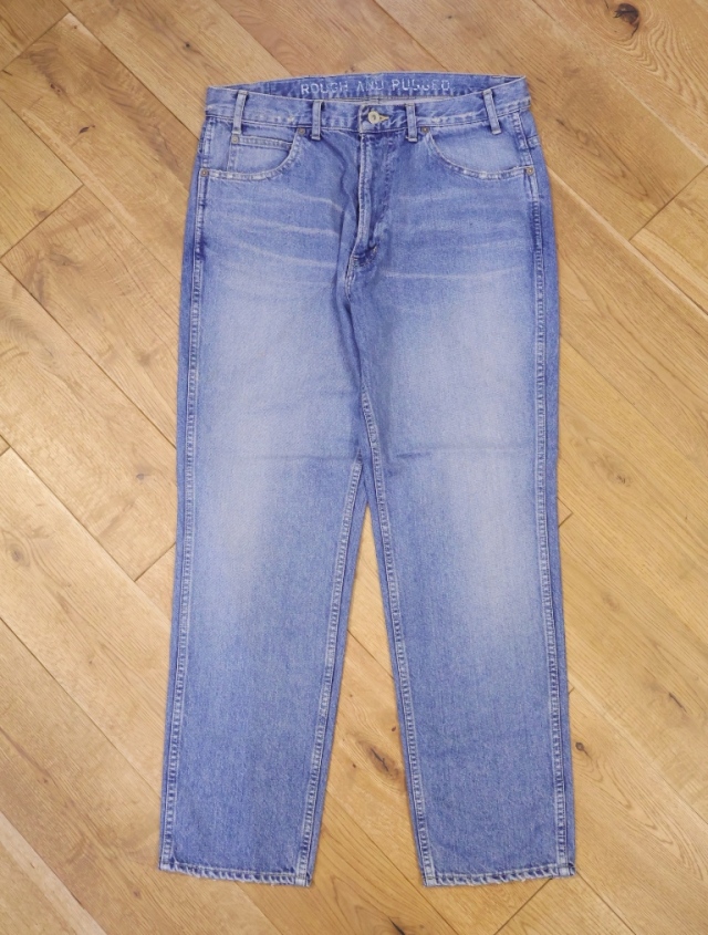 ROUGH AND RUGGED 「CROWN」 ウォッシュ加工 テーパードデニムパンツ 
