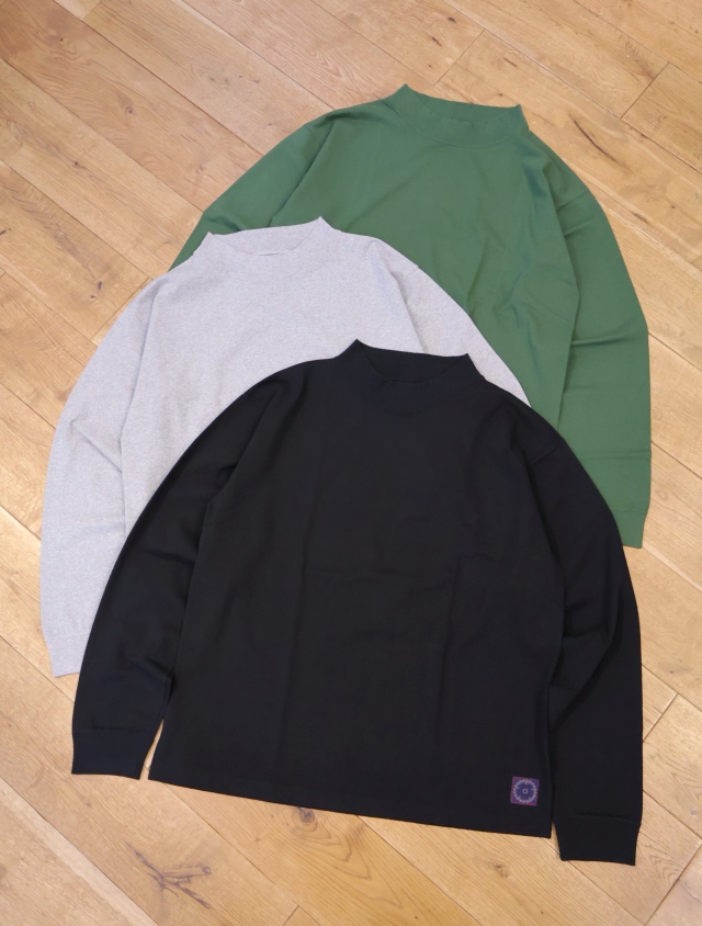 M&M CUSTOM PERFORMANCE × MASSES　　「M&M×MASSES MOCK SHIRT」　　モックネック ロングスリーブティーシャツ