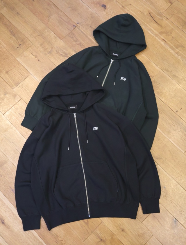 ROTTWEILER　「R9 LOGO ZIP PARKA」 　スウェット ジップフーディー