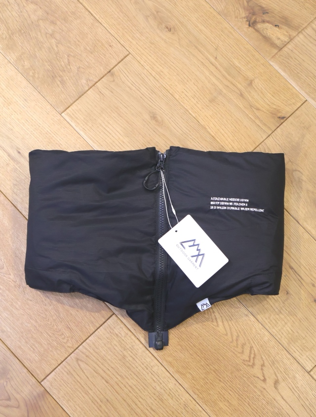 CMF OUTDOOR GARMENT　　「ATTACHABLE HOODIE DOWN」　ダウンフーディー