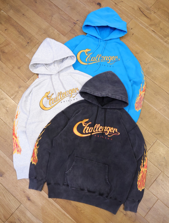 CHALLENGER  　「SNAKING LOGO HOODIE」　スウェットフーディー