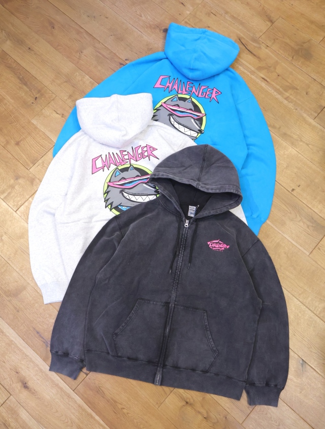 CHALLENGER  　「NEON WOLF ZIP HOODIE」　スウェットジップフーディー