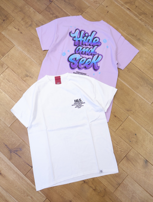 Hide and Seek　「Airbrush S/S Tee（BACK）」　プリントティーシャツ