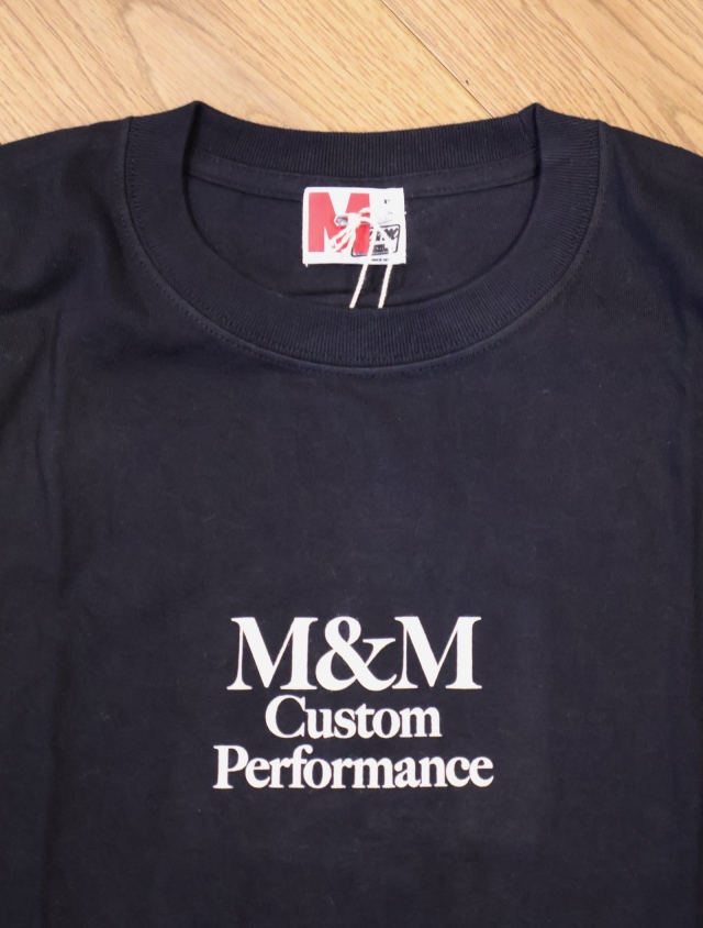 M&M CUSTOM PERFORMANCE 「Logo Tee」 プリントティーシャツ