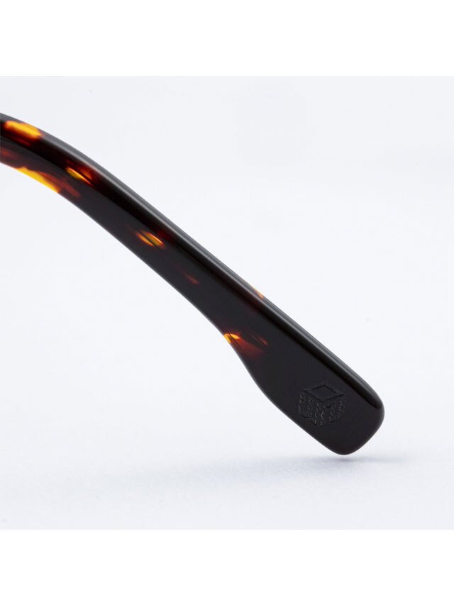 OWN「#04DARK TORTOISE/CLEAR」ブロータイプグラッシーズ OWN 「#04 DARK TORTOISE/CLEAR」 ブロータイプグラッシーズ