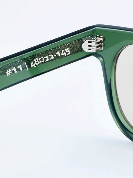 OWN 「#11 IVY GREEN/CLEAR BROWN」 ウェリントンタイプグラッシーズ