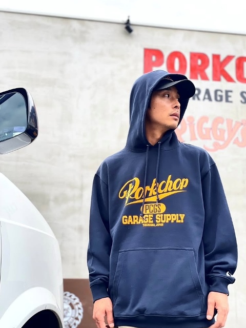 PORKCHOP GARAGE SUPPLY 「SCRIPT COLLEGE HOODIE」 プルオーバー