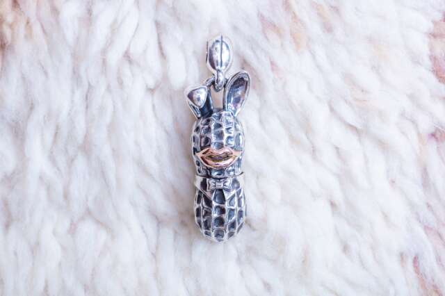 Peanuts&Co　「LARGE BUNNY PEANUTS SILVER × K10PG」　SILVER925製 ペンダントトップ