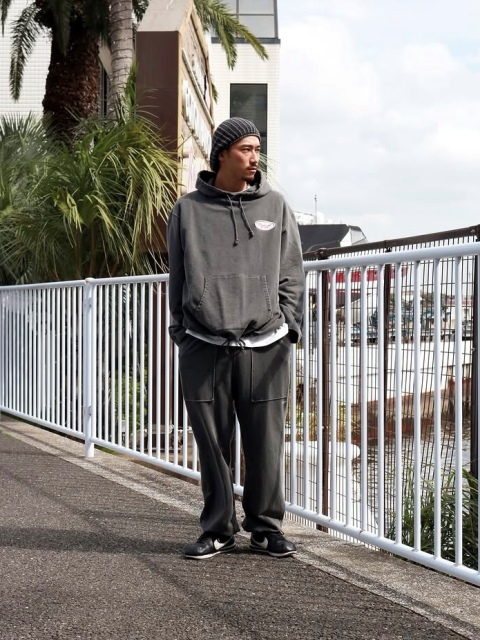 RADIALL 「LAID BACK - STRAIGHT FIT SWEATPANTS」 ピグメントダイ
