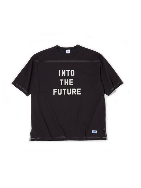 RADIALL 「INTO THE FUTURE - CREW NECK T-SHIRT S/S」 フットボール