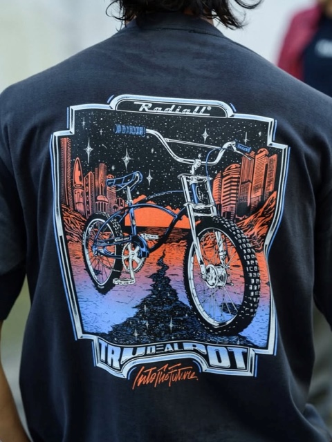 25/26秋冬★ラバー素材レタリング 山プリントTシャツ【各色】 RADIALL 「STINGRAY - CREW NECK T-SHIRT S/S」 プリントティー
