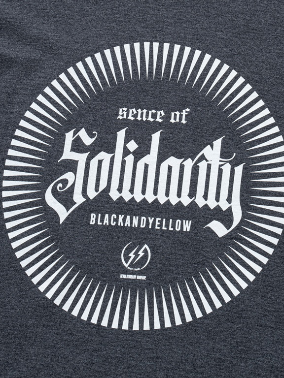 RATS 「SOLIDARITY TEE」 プリントティーシャツ