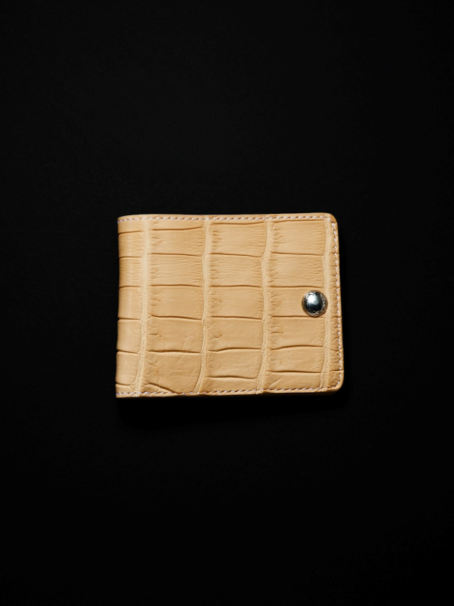 ANTIDOTE BUYERS CLUB　　「Tow Fold Wallet (Natural Crocodile) 」　　二つ折りレザーウォレット