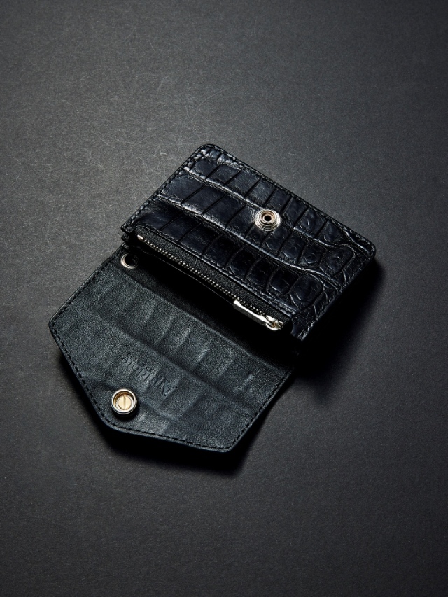 ANTIDOTE BUYERS CLUB 「Compact Trucker Wallet (Crocodile