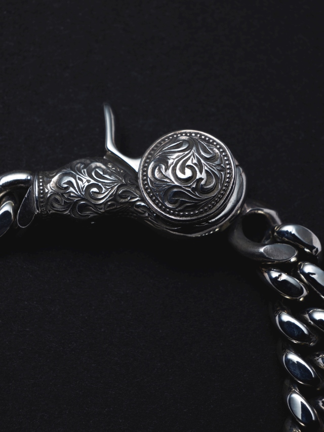 ANTIDOTE BUYERS CLUB 「Engraved ID Miami Chain Bracelet