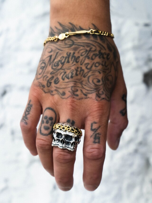 アクセサリー ANTIDOTE BUYERS CLUB Engraved Cross Ring Antidote BUYERS CLUB Engraved Cross Ring