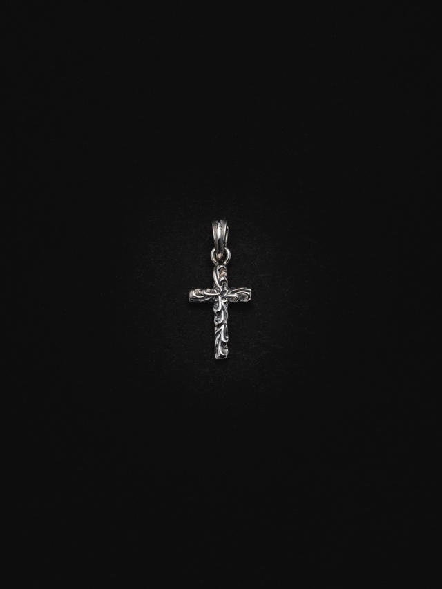 ANTIDOTE BUYERS CLUB 「Ornament Tiny Cross Pendant」 SILVER950製 ペンダントトップ