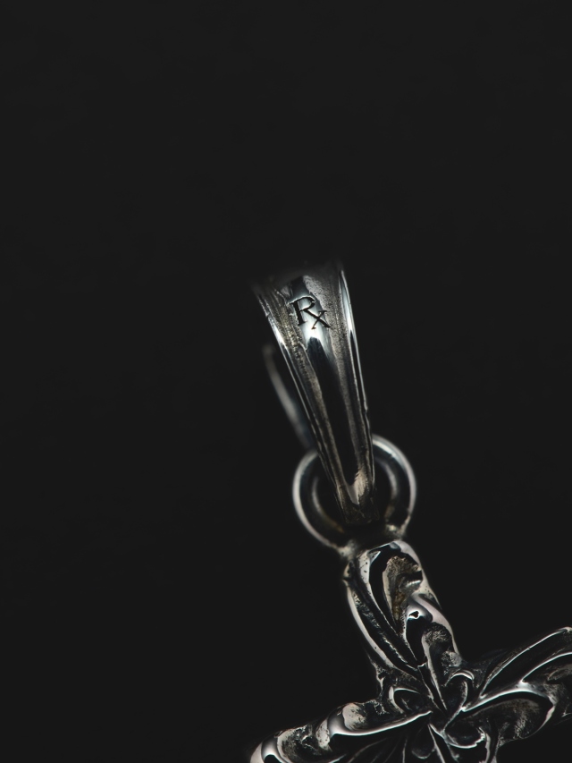 ANTIDOTE BUYERS CLUB 「Ornament Tiny Cross Pendant」 SILVER950製