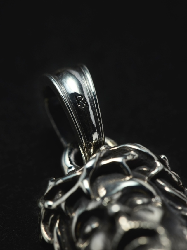 ANTIDOTE BUYERS CLUB 「Solid Back Jesus Large Pendant」 SILVER950