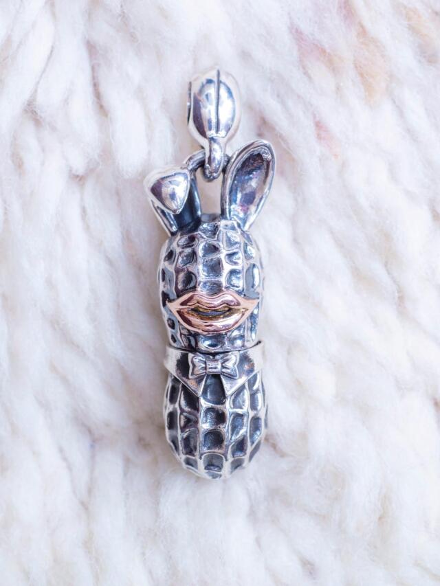 Peanuts&Co　「STASH BUNNY PEANUTS SILVER × K10PG」 SILVER925製 ペンダントトップ