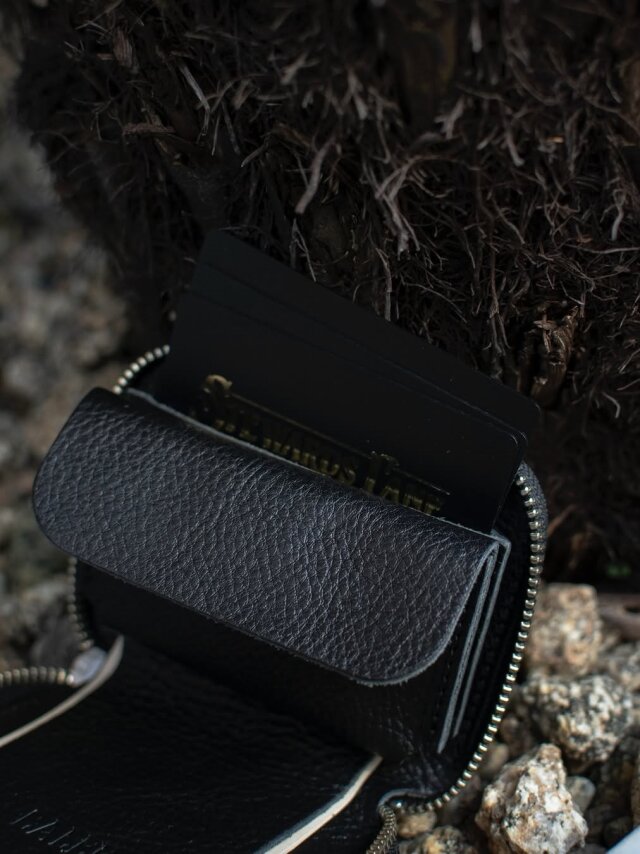 CALEE 「STUDS LEATHER ZIP MULTI WALLET」 レザージップマルチ