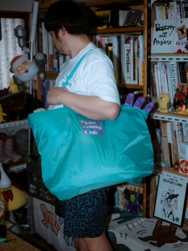 Chaos Fishing Club 「Fish Shadow Bag」 ナイロントートバッグ