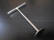 T字型 ハンドプレス M　 1個　メッキ製　※この商品はホームセンターレベルです。高品質をお求めの場合は、マスターズハンドプレスをどうぞ！