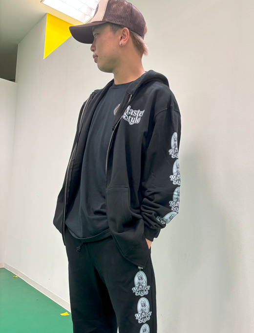 Mary scull Sweat Setup Black x White