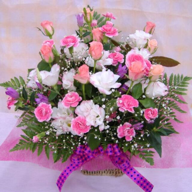 生花アレンジメントピンク系