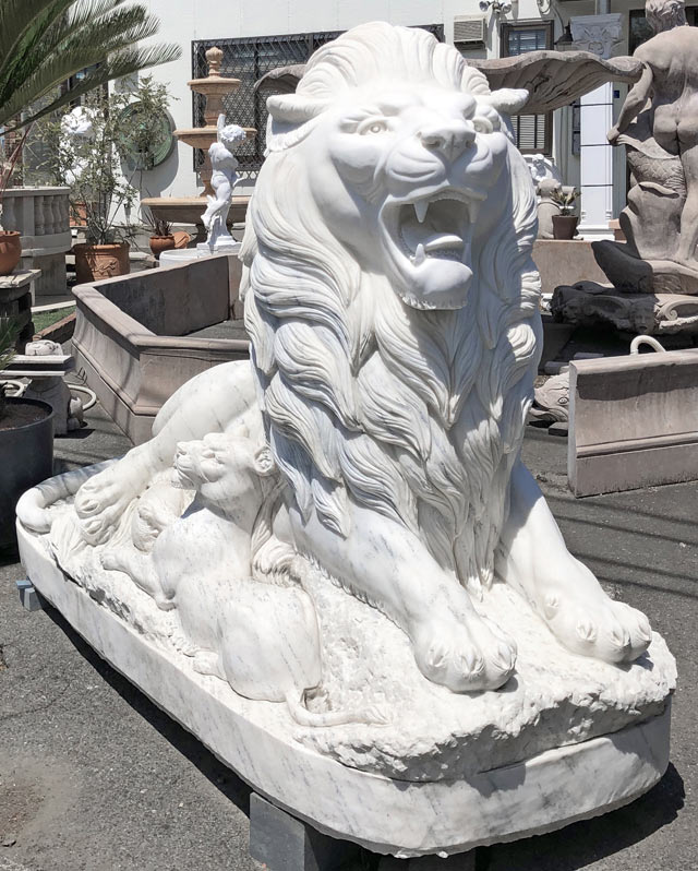 大理石 ライオン