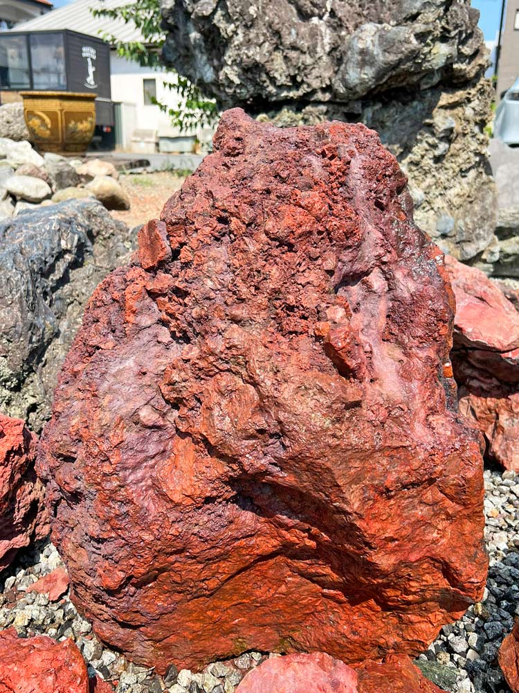 自然石 天然石 緑色と赤色のグラデーション 飾り石 鑑賞石 台座付 ストーン 石 自然石 天然石 緑色と赤色のグラデーション 飾り石 鑑賞石 台座付