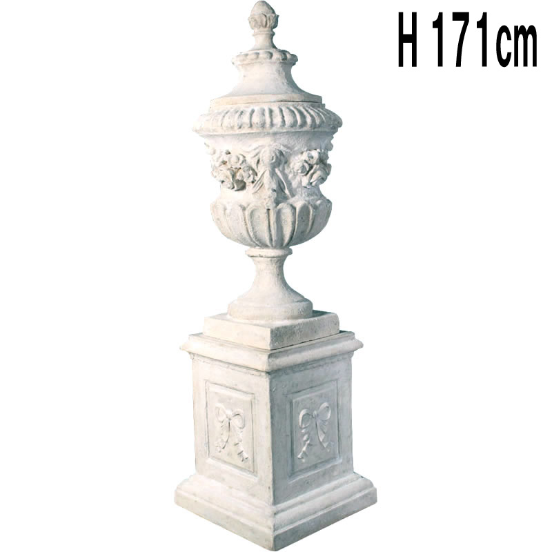 石の壺（台座付き）ローマストーン仕上げ Stone Urn on Base  FRPアートオブジェ 【商品番号：m-fr050308】
