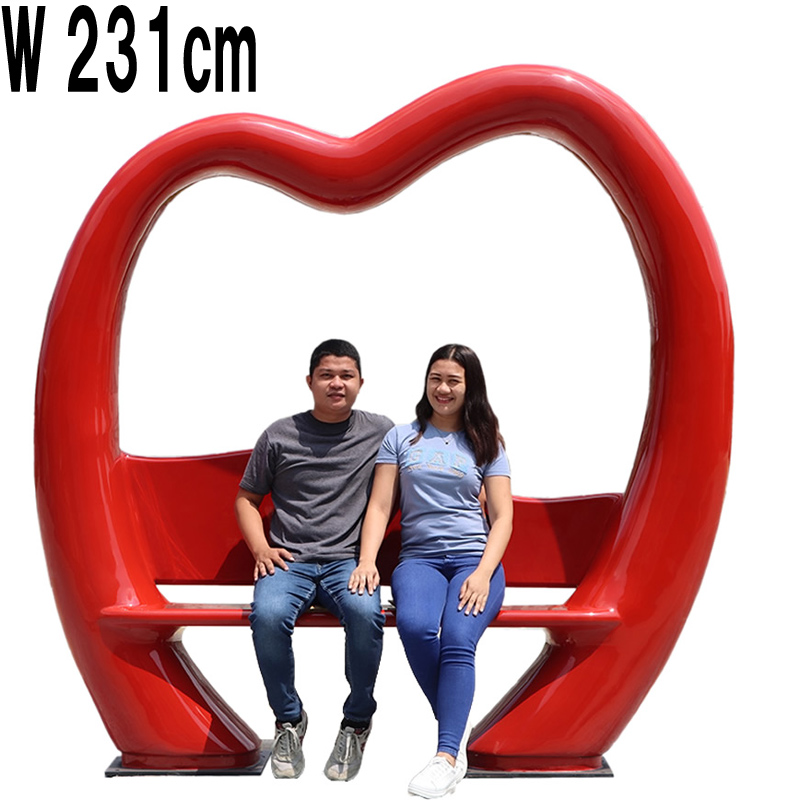 ハートのフォトスポット  Lovers Lounge  GelCoatRed   FRPアートオブジェ 【商品番号：m-fr240087】