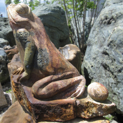 石像・天然石彫刻 お庭に蛙（カエル）の置物 神秘的！ストロマトライト