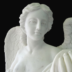 天然大理石彫刻（石像） サンタンジェロ城の聖天使をモチーフにした