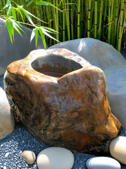 水鉢・向鉢・蹲 木化石 蹲(つくばい) 059 手水鉢 珪化木【商品番号：m-ni059】