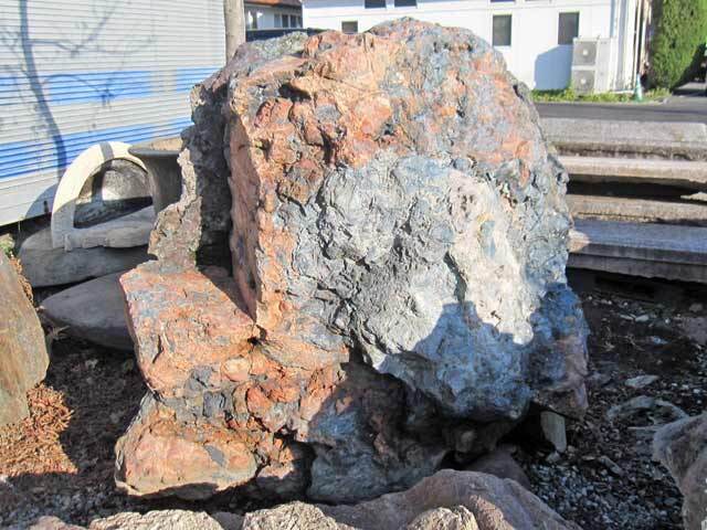 赤幸太郎石 21kg 北海道産　川ずれ紅日本銘石自然石庭石 楽天市場】幸太郎石 北海道 庭石 飾り石 自然石 景石 日本 庭園 銘石 y