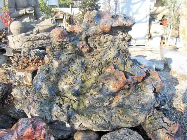 北海道 赤幸太郎石 庭石 景石｜希少な赤色天然石・風景を彩る大型一石