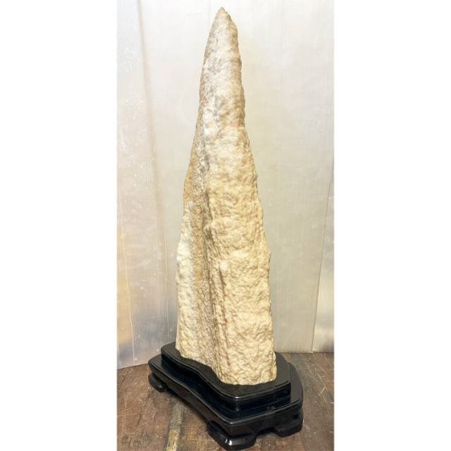 鍾乳石 景石 銘石 庭石 自然石 希少 天然の芸術品 石筍 高さ130cm