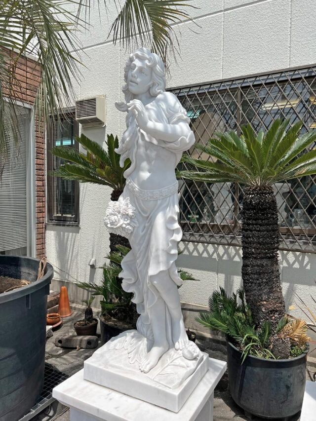 天然大理石彫刻 踊るヴィーナス の販売ページです。