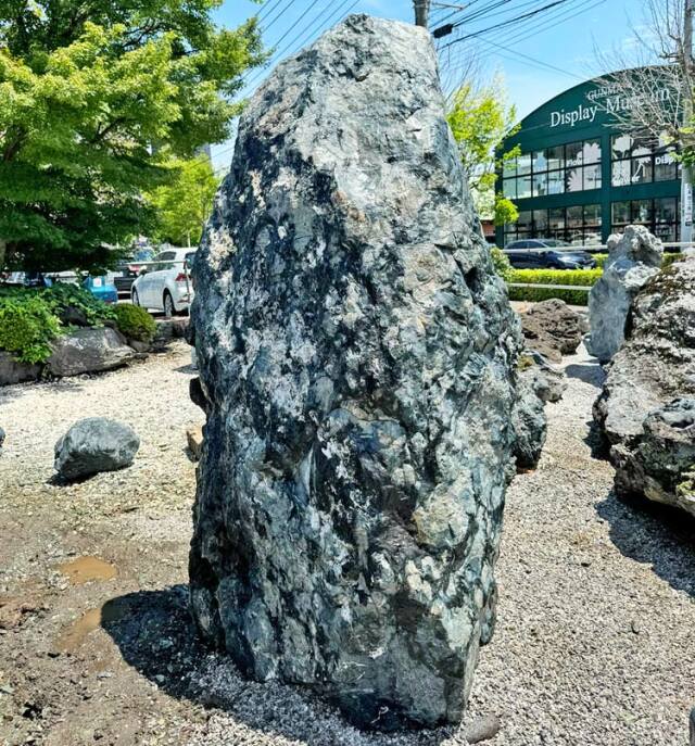 水石、鑑賞石、幸太郎石 楽天市場】北海道 幸太郎石 庭石 銘石 幸太郎 自然石 飾り石 景石 日本