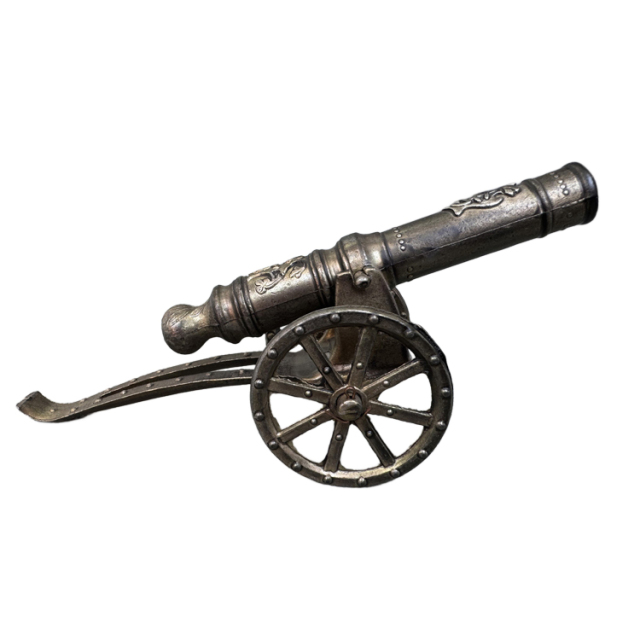大砲 オブジェ