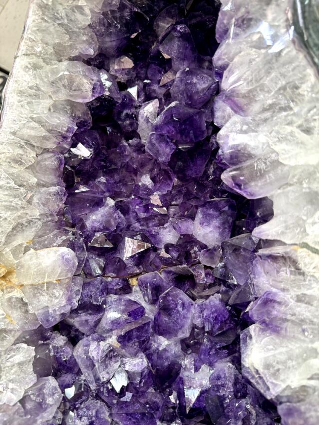 天然紫水晶 アメシスト（アメジスト） 高さ約148cm 約156kg 【商品番号