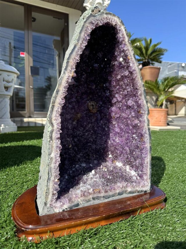 アメシスト（アメジスト） ドーム 天然紫水晶 Amethyst クラスター 約