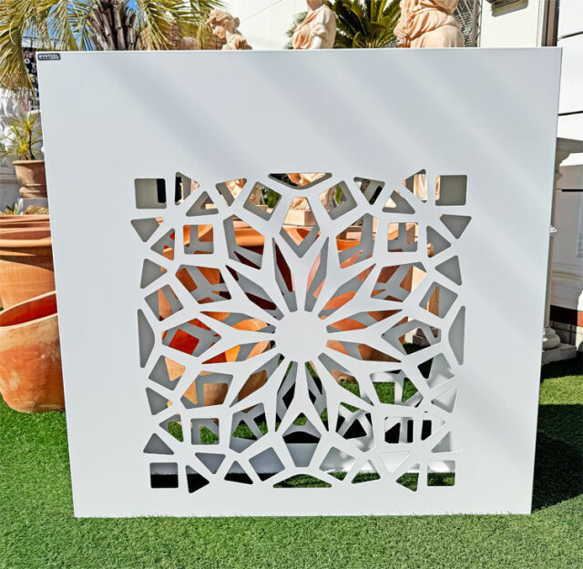 BYSTEEL ブルーム イタリア製 高級アルミプランター ホワイト デザイナーズ鉢カバー ステファノ・ピロヴァーノ