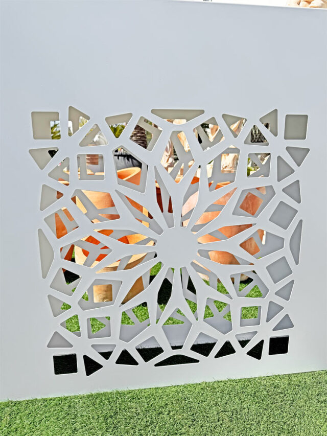 BYSTEEL ブルーム イタリア製 高級アルミプランター ホワイト デザイナーズ鉢カバー ステファノ・ピロヴァーノ