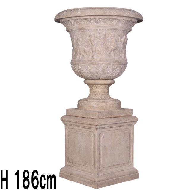 ベルサイユの壺（台座付き）ローマストーン仕上げ Versailles Urn on Base  FRPアートオブジェ 【商品番号：m-fr050508】