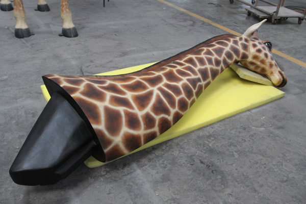 巨大なキリン Giraffe 18ft. FRPアートオブジェ【商品番号：m-fr140039】