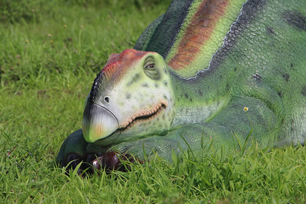 ムッタブラサウルス 恐竜 オブジェ