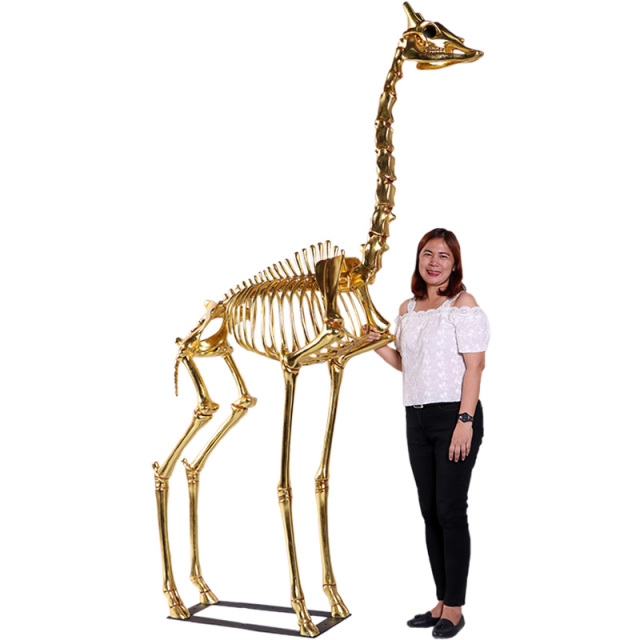 キリンの骨格ゴールド Giraffe Skeleton 8ft. FRPアートオブジェ【商品